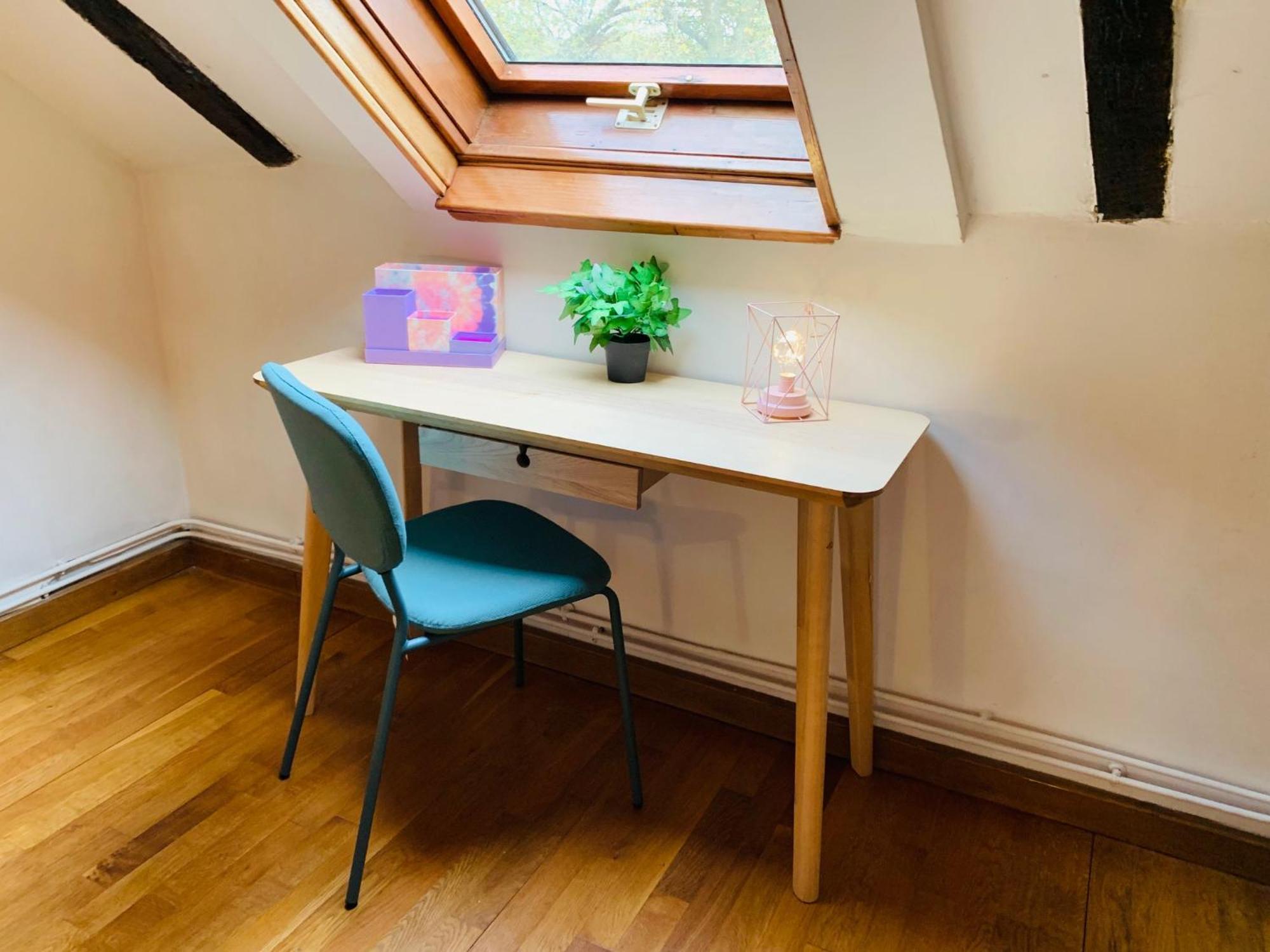 Cosy Studio Design With Modern Bathroom Vaureal Exteriör bild