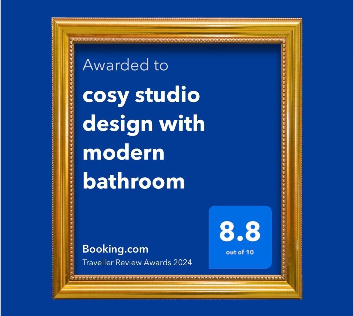 Cosy Studio Design With Modern Bathroom Vaureal Exteriör bild
